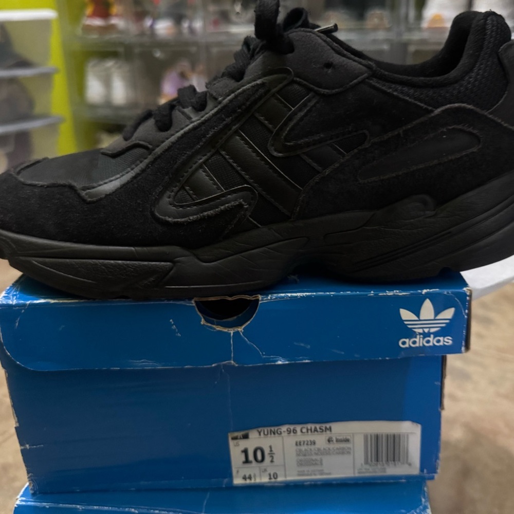 GC Adidas yung-96 chasm 10.5